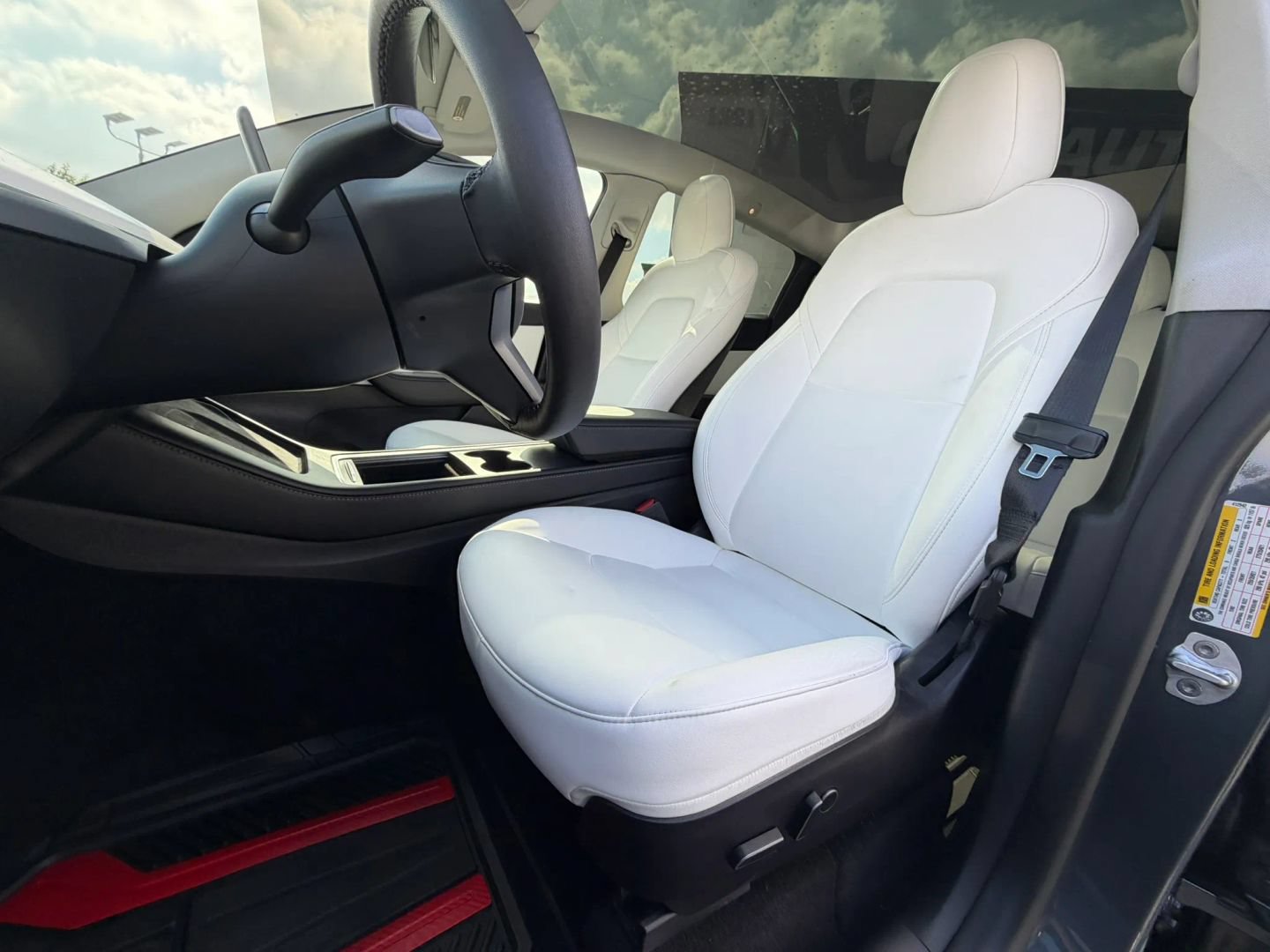 Used 2022 Tesla Model Y Performance AWD/4WD image 24