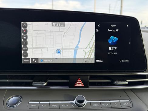 Certified 2024 Hyundai Elantra SEL w/ Convenience Package image 28