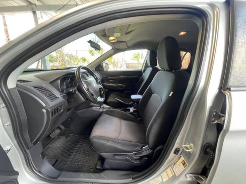 Used 2019 Mitsubishi Outlander Sport SE FWD image 11