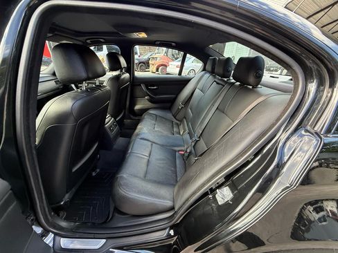 Used 2009 BMW M3 Sedan RWD image 7