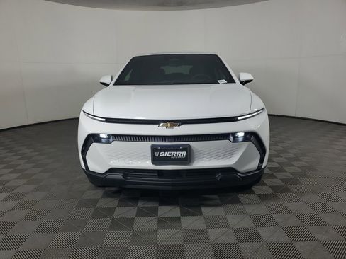 New 2026 Chevrolet Equinox EV LT image 9