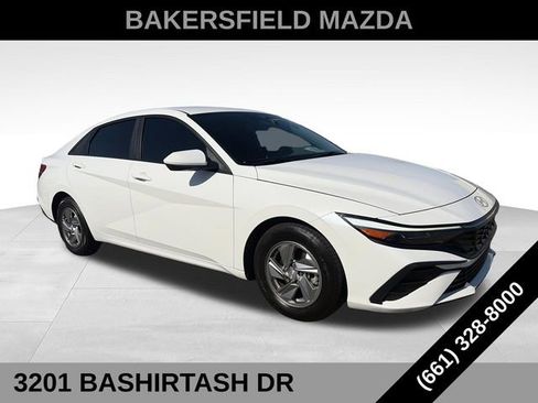Used 2024 Hyundai Elantra SE FWD image 7