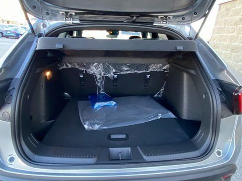 New 2026 Chevrolet Trax RS w/ Sunroof Package image 10