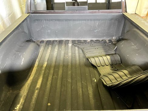 Used 2011 RAM 1500 Laramie image 17