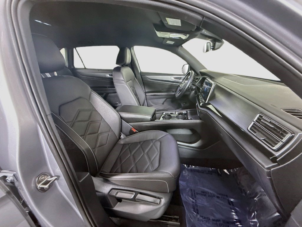 Used 2026 Volkswagen Atlas Cross Sport SE FWD image 28