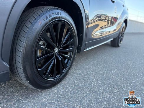 Certified 2025 Toyota Highlander XSE image 13