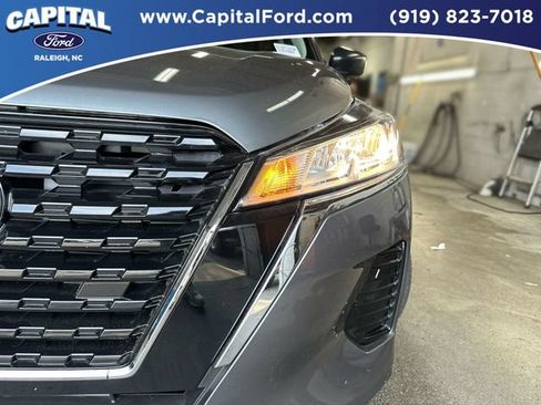 Used 2025 Nissan Kicks Play S FWD image 9