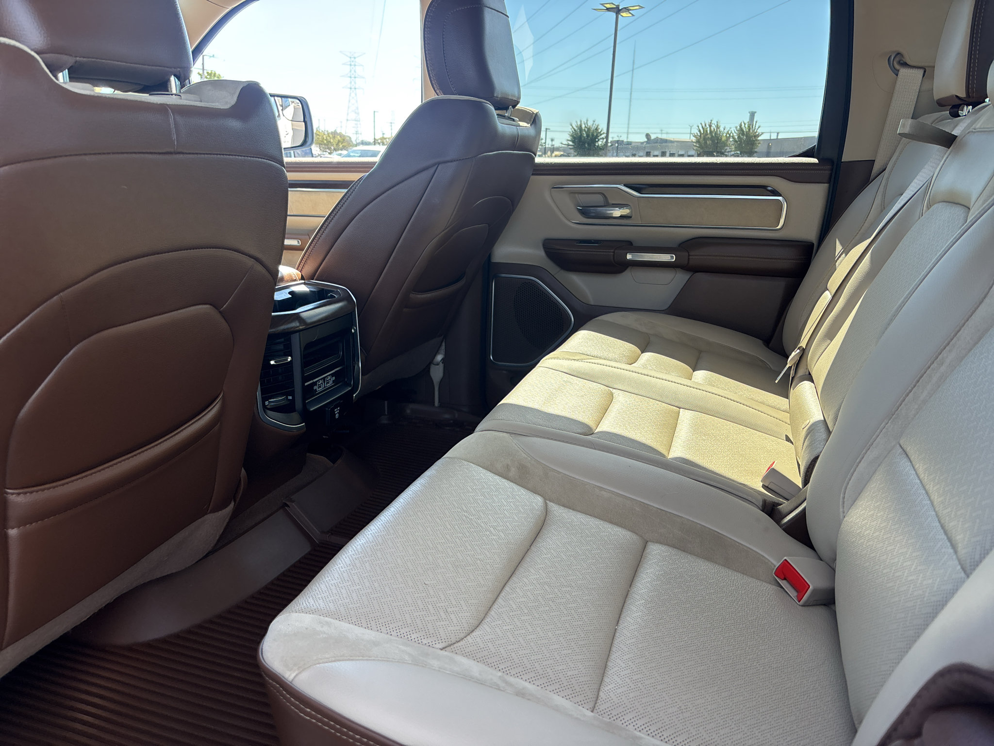 Used 2021 RAM 1500 Laramie w/ Laramie Southwest Edition AWD/4WD image 6