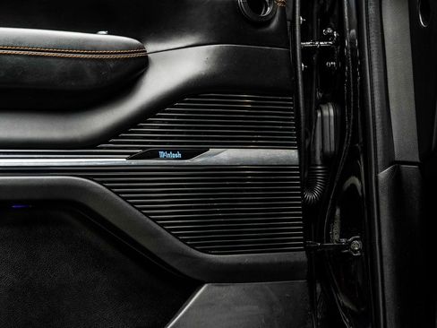 Used 2022 Jeep Grand Wagoneer Series III w/ Rear Seat Video Group 1 image 32