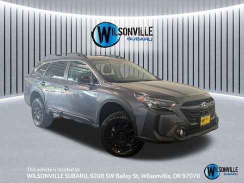 Used 2025 Subaru Outback Premium AWD/4WD image 1