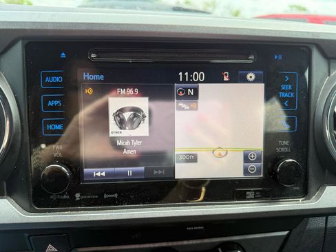 Used 2019 Toyota Tacoma TRD Sport w/ Technology Package RWD image 31