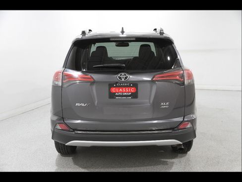 Used 2016 Toyota RAV4 XLE AWD/4WD image 18