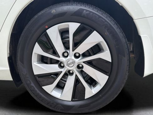 Certified 2025 Nissan Altima 2.5 S FWD image 34