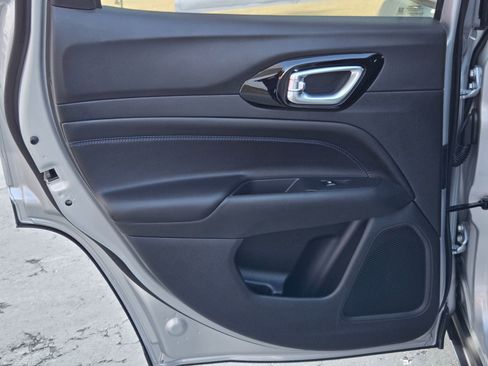 New 2026 Jeep Compass Latitude image 24