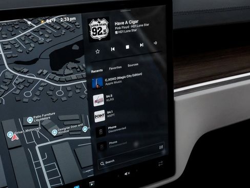 Used 2023 Tesla Model X image 34