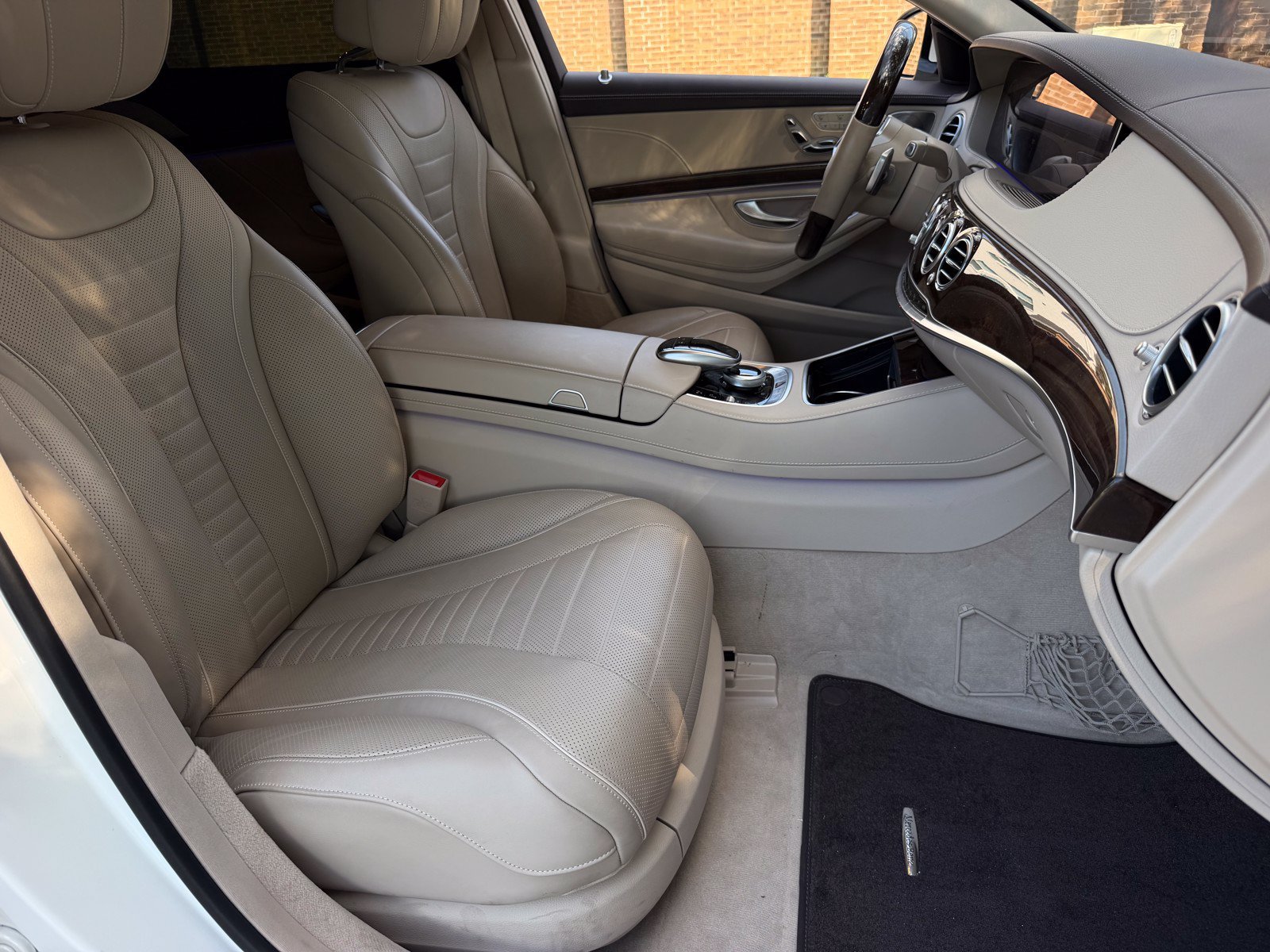 Used 2019 Mercedes-Benz S 560 Sedan image 19