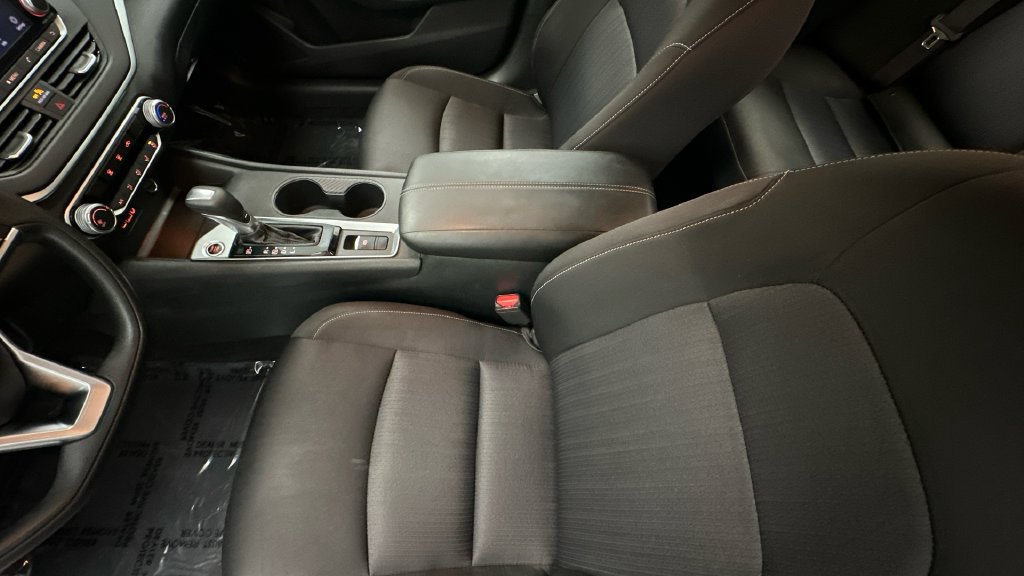 Used 2020 Nissan Altima 2.5 S AWD/4WD image 14