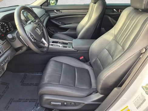 Used 2020 Honda Accord Touring image 16