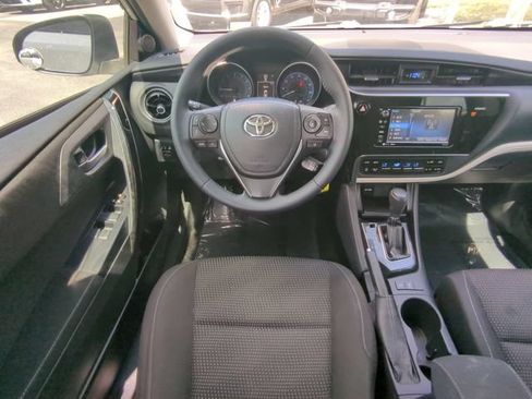 Used 2018 Toyota Corolla iM FWD image 17