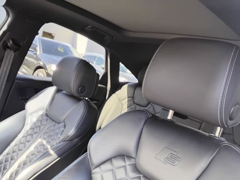 Used 2023 Audi SQ5 Premium Plus w/ Premium Plus Package image 19