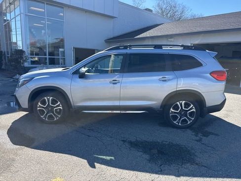 Used 2023 Subaru Ascent Limited w/ Technology Package image 6