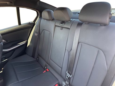 Used 2019 BMW 330i Sedan w/ M Sport Package RWD image 16