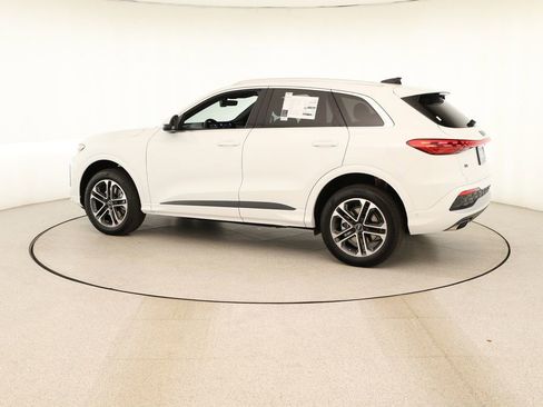 New 2026 Audi Q5 Premium AWD/4WD image 3