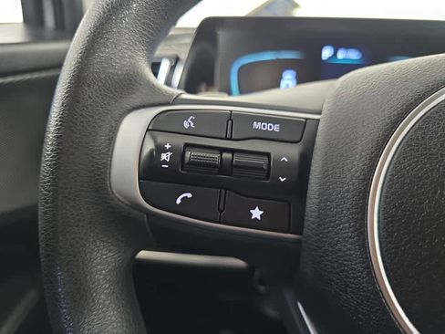 Used 2023 Kia Sportage LX image 30