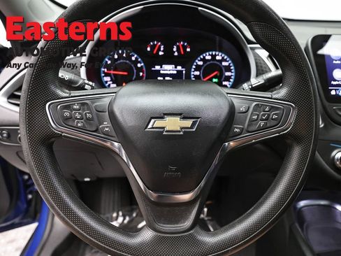 Used 2023 Chevrolet Malibu LT FWD image 10