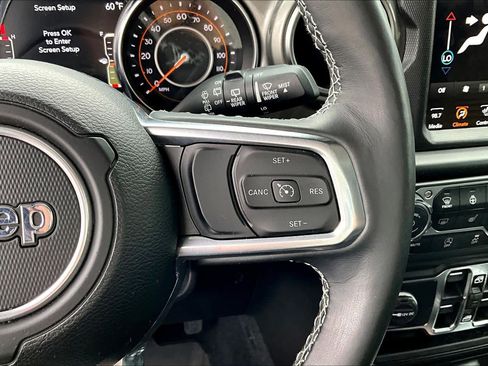 Used 2022 Jeep Wrangler Unlimited Sahara w/ Cold Weather Group image 24