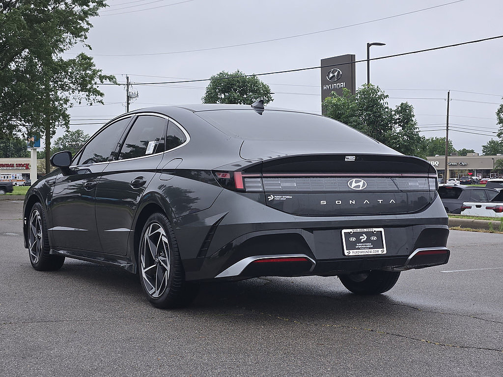 New 2026 Hyundai Sonata SEL FWD image 5