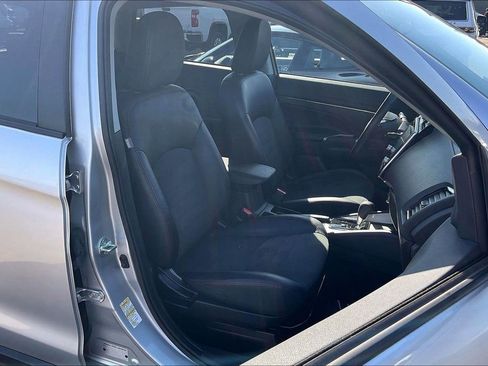 Used 2024 Mitsubishi Outlander Sport SE image 30