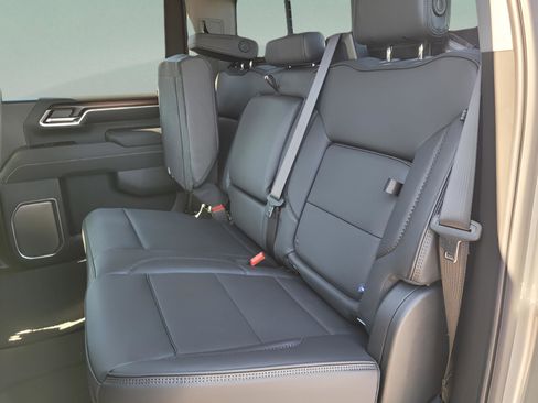 New 2026 GMC Sierra 3500 Denali w/ Technology Package image 24