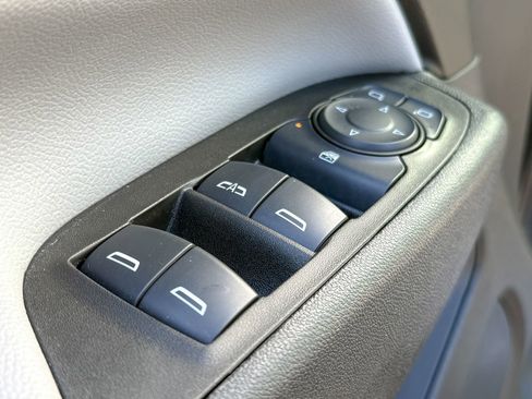 Certified 2022 Chevrolet Equinox LS image 15