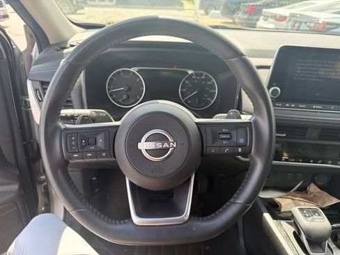 Used 2024 Nissan Rogue SV w/ SV Premium Package AWD/4WD image 14