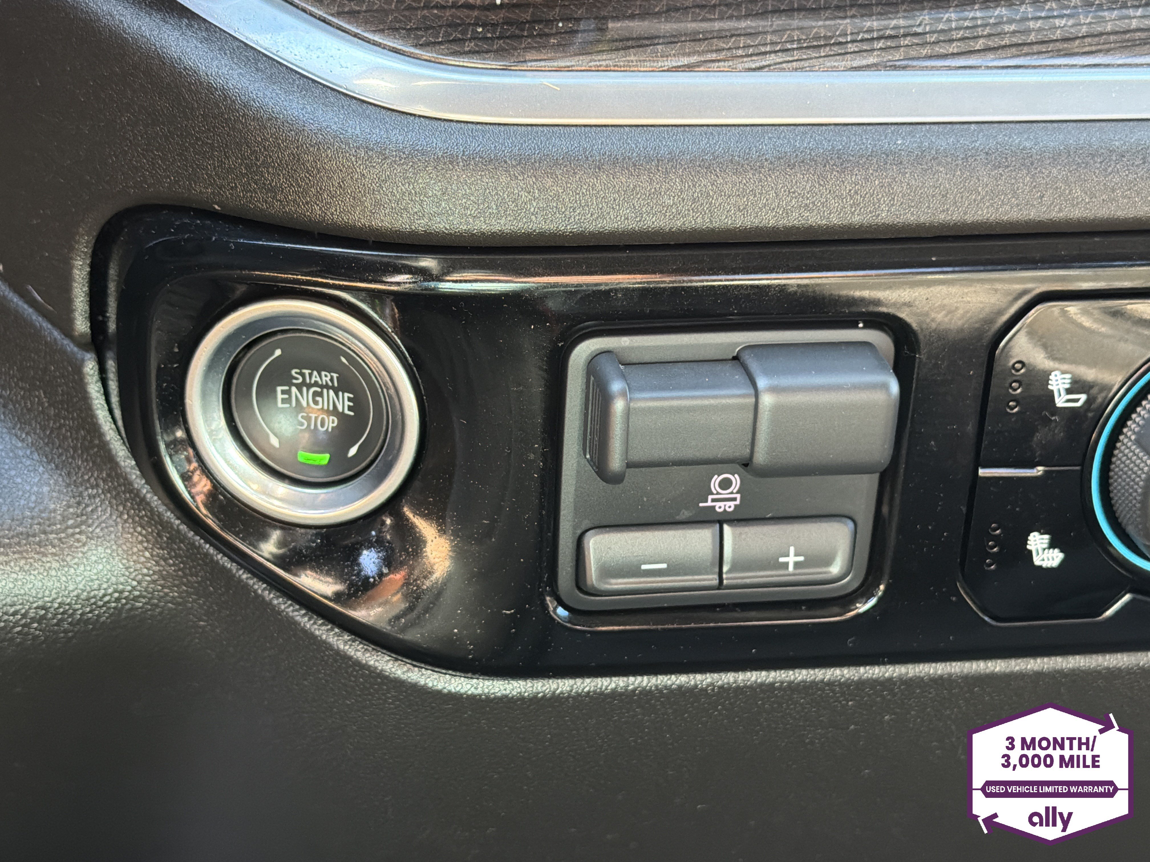 Used 2025 Chevrolet Silverado 2500 LT w/ Convenience Package AWD/4WD image 21