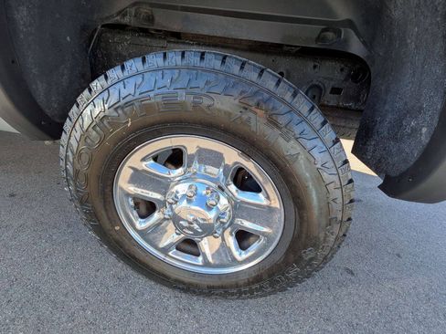 Used 2016 RAM 2500 SLT AWD/4WD image 12