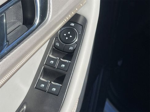 New 2025 Ford Explorer Active w/ Active Comfort Package image 16