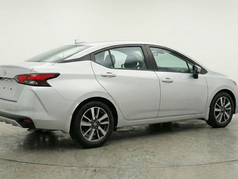 Used 2025 Nissan Versa SV FWD image 7