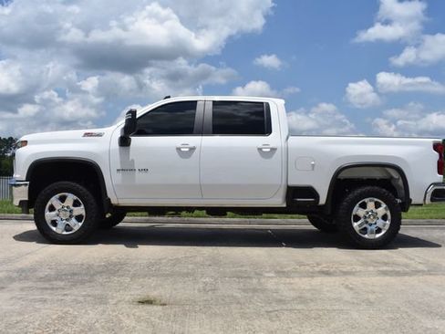 Used 2021 Chevrolet Silverado 2500 LT w/ Z71 Off-Road Package AWD/4WD image 7