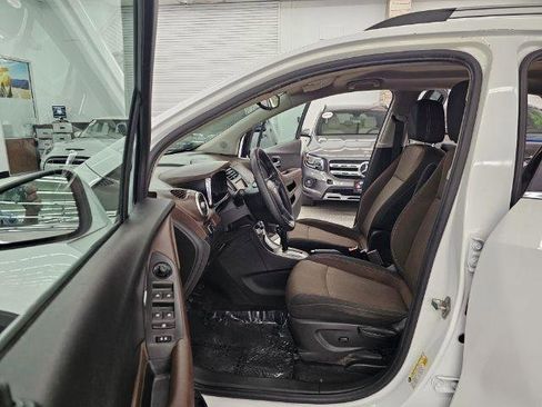 Used 2015 Chevrolet Trax LT w/ LPO, Cargo Package image 29