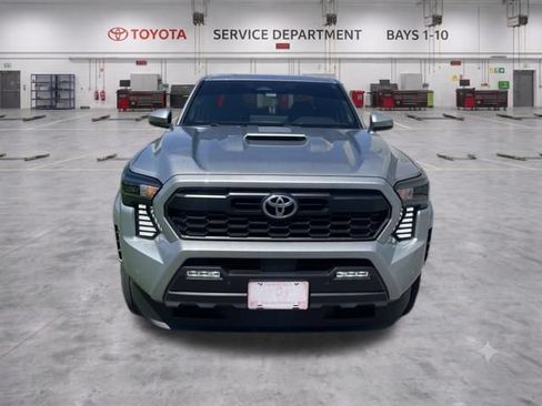 Used 2024 Toyota Tacoma TRD Sport w/ TRD Sport Upgrade Package AWD/4WD image 8
