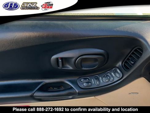 Used 2002 Chevrolet Corvette Convertible w/ Preferred Equipment Group2 image 10