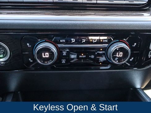 Used 2022 Chevrolet Silverado 1500 RST image 30