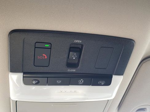 Used 2023 Nissan Altima 2.5 SV w/ SV Premium Package image 41