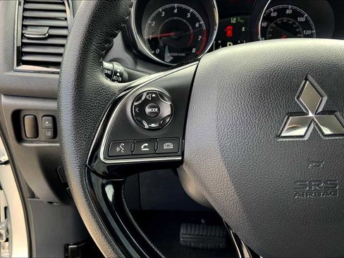 Used 2024 Mitsubishi Outlander Sport SE image 22