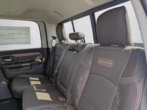 New 2026 RAM 2500 Limited AWD/4WD image 15