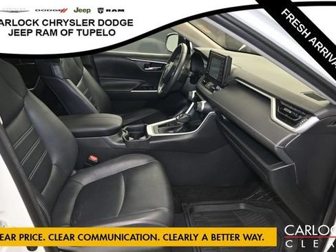 Used 2019 Toyota RAV4 XLE Premium w/ Cold Weather Package FWD image 36