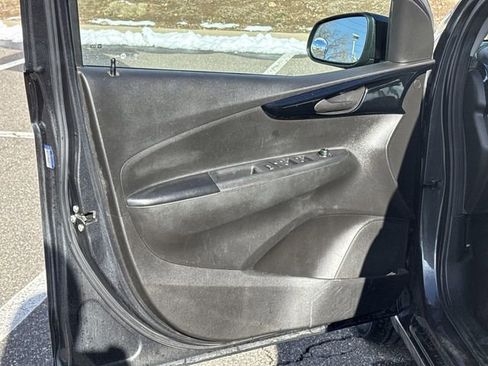 Used 2019 Chevrolet Spark LT image 19