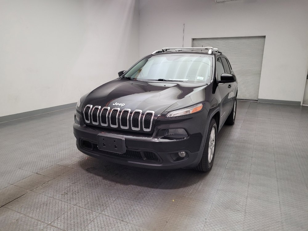 Used 2015 Jeep Cherokee Latitude w/ Cold Weather Group AWD/4WD image 15